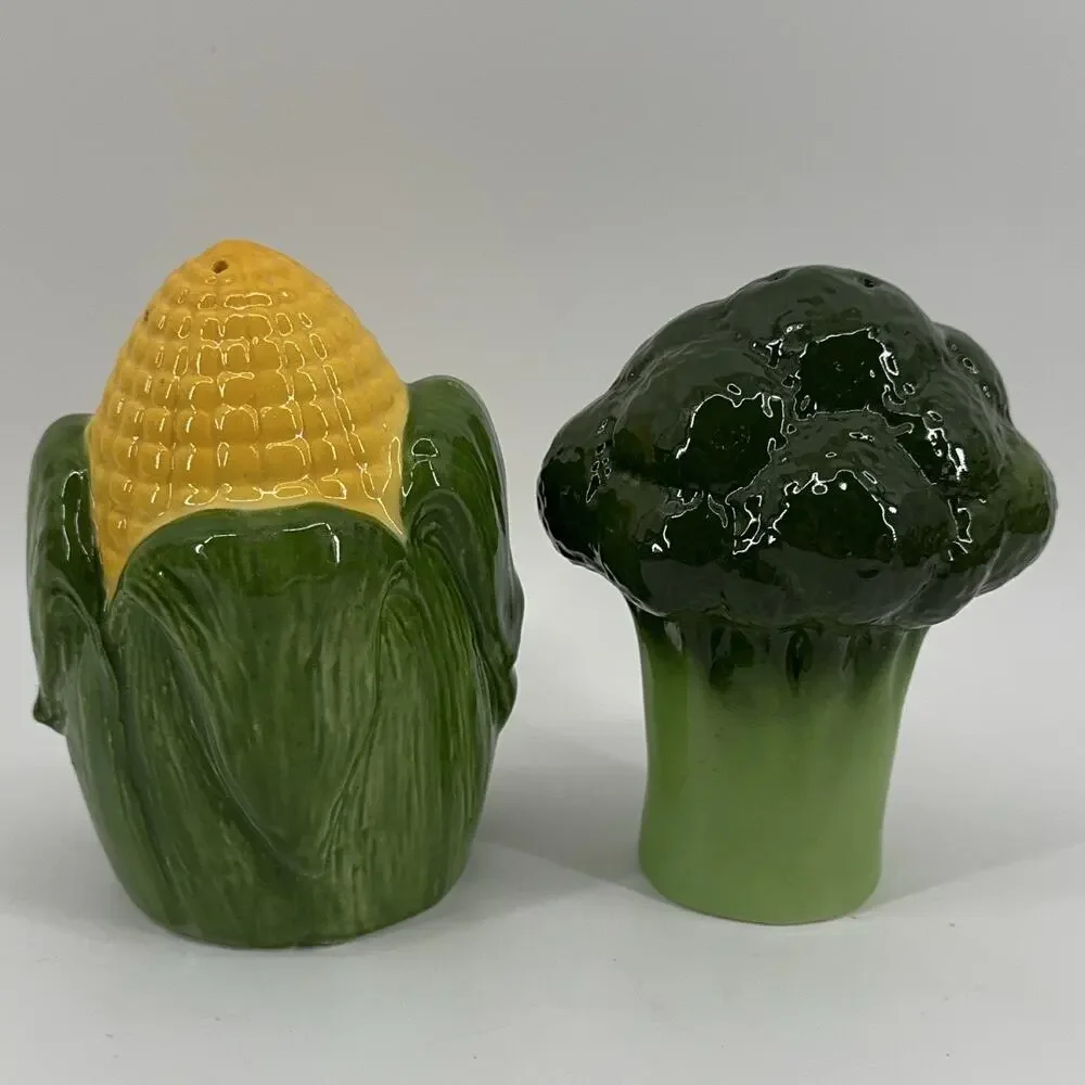 Clay Art Anthropomorphic Corn & Broccoli Salt & Pepper Shakers Ceramic 1992
